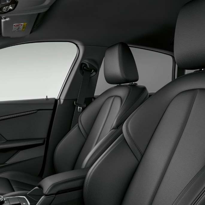 Sporta sēdekļi Anthracite krāsā, BMW 2. sērijas Gran Coupé, Sport Line modelis Sporta sēdekļi Anthracite krāsā, BMW 2. sērijas Gran Coupé, Sport Line modelis, Melbourne Red krāsa, F44, salons