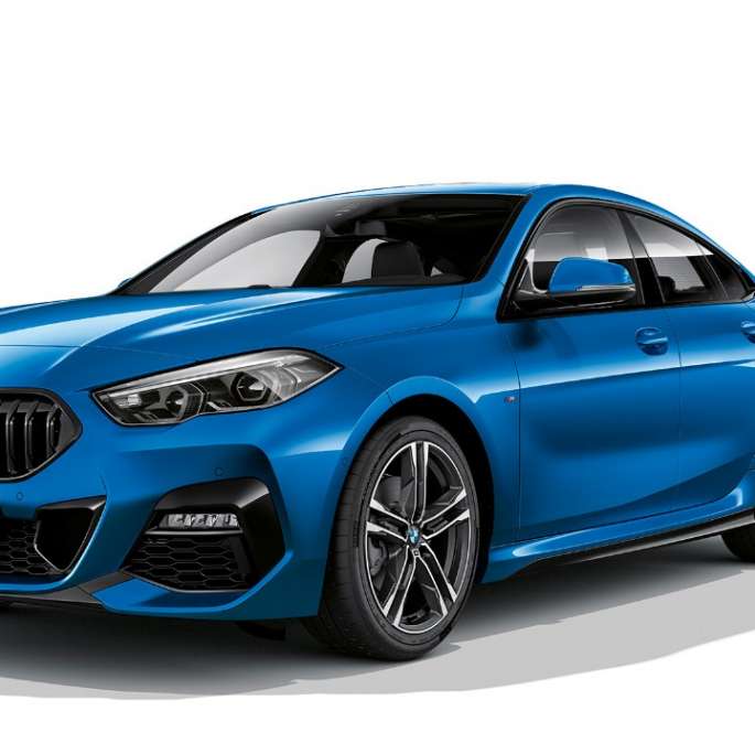 M vieglmetāla diski, BMW 2. sērijas Gran Coupé, M Sport modelis M vieglmetāla diski, BMW 2. sērijas Gran Coupé, M Sport, metāliska Misano Blue krāsa, F44, trīs ceturtdaļu priekšpuses skats