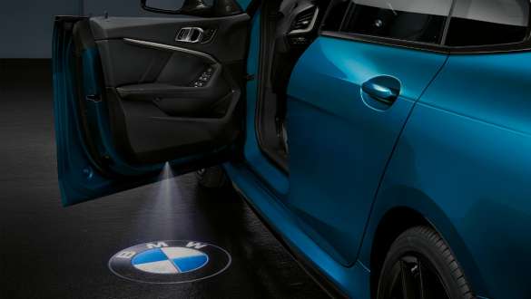 BMW LED durvju projektori, BMW 2. sērijas Gran Coupé BMW LED durvju projektori, BMW 2. sērijas Gran Coupé, metāliska Snapper Rocks Blue krāsa, F44, virsbūve