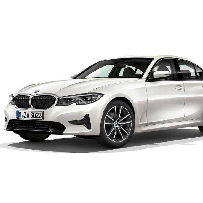 BMW 3. sērijas Sedan, Sport Line modelis BMW 3. sērijas Sedan kā Sport Line modeļa momentuzņēmums no sāna.