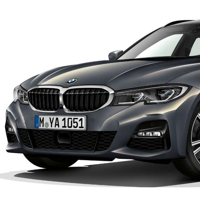 M Sport modelis, trīs ceturtdaļu skatā no priekšpuses BMW 3. sērijas Touring, M Sport modeļa trīs ceturtdaļu priekšējais skats