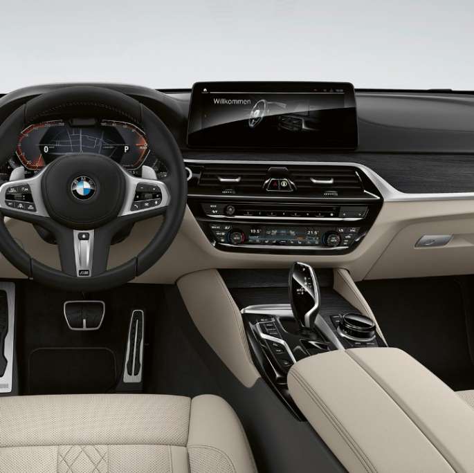 Kokpits, BMW 6. sērijas Gran Turismo, M sporta pakotne, G32, 2020 BMW 6. sērijas Gran Turismo, G32, 640i xDrive, 2020 M sporta pakotne, Nappa āda, Ivory White krāsa, salons