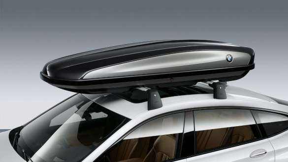 BMW jumta kaste 520, Black/Titanium Silver krāsa, BMW 6. sērijas Gran Turismo, G32, 2020 BMW jumta kaste 520, Black/Titanium Silver krāsa, BMW 6. sērijas Gran Turismo, G32, 2020, tuvplāns