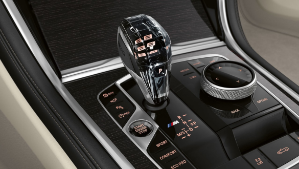 BMW M850i xDrive metāliskā Dravit Grey krāsā, CraftedClarity stikla aplikācija. BMW M850i xDrive metāliskā Dravit Grey krāsā, CraftedClarity stikla aplikācija.