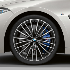 BMW M850i xDrive, 20 collu vieglmetāla diski ar Multi-spoke 729 M stilu. BMW M850i xDrive, 20 collu vieglmetāla diski ar Multi-spoke 729 M stilu.