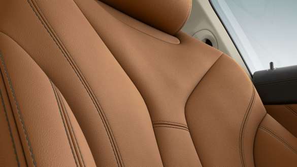 BMW Individual paplašināta Merino ādas apdare Cognac krāsā. BMW 8. sērijas Coupé, fokuss uz sēdekli, BMW Individual paplašinātā Merino ādas apdare Cognac krāsā.