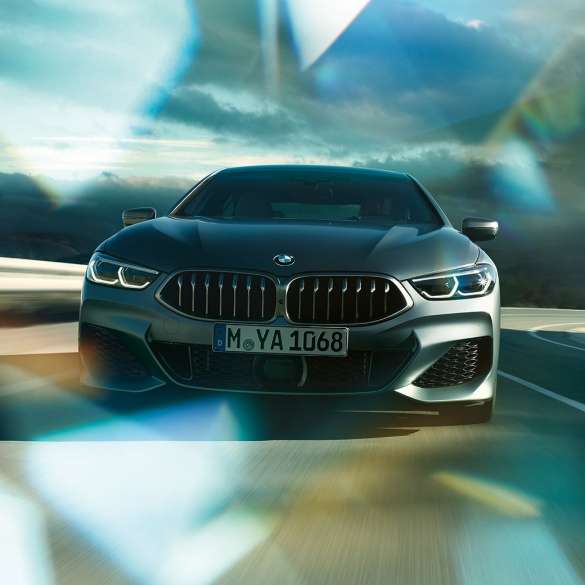 Braukšanas dinamika BMW 8. sērijas Gran Coupé braukšanas dinamika