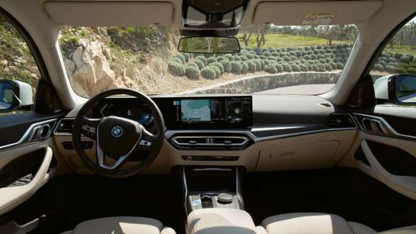 Kokpits, BMW i4, G26, 2021 Kokpits, BMW i4 G26, 2021, salona skats
