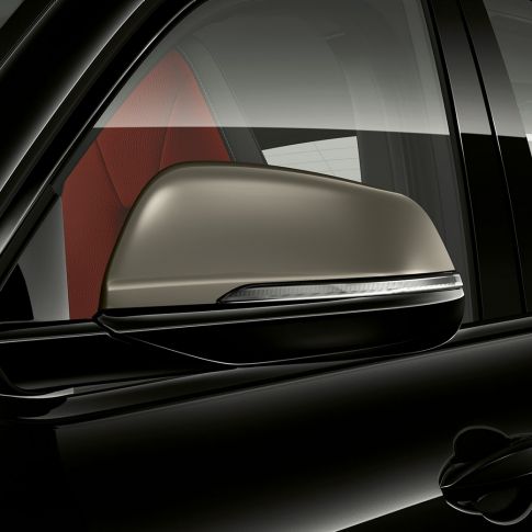 Atpakaļskata spoguļu korpusi, BMW X2 M35i Atpakaļskata spoguļu korpusi Cerium Grey krāsā, BMW X2 M35i, metāliska Sapphire Black krāsa, F39, virsbūve