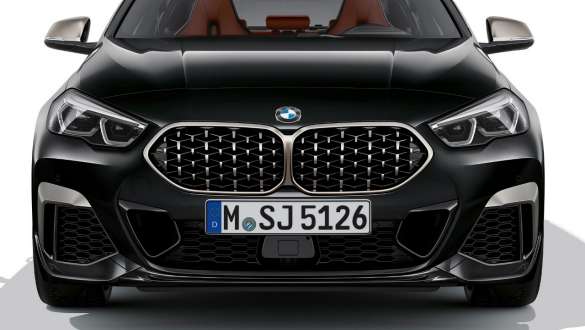 M aerodinamikas pakotne, BMW M235i xDrive Gran Coupé priekšpuse M aerodinamikas pakotne, BMW M235i xDrive Gran Coupé, metāliska Black Sapphire krāsa, F44, priekšpuse