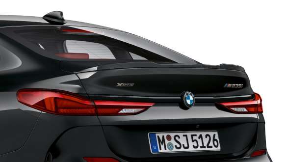 M aizmugurējais spoileris, BMW M235i xDrive Gran Coupé M aizmugurējais spoileris, BMW M235i xDrive Gran Coupé, metāliska Black Sapphire krāsa, F44, aizmugures skats