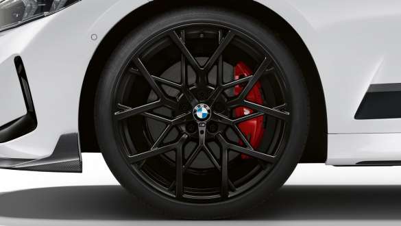 20 collu M Performance kalts disks ar Y-spoke 795 M stilu matētā Jet Black krāsā. BMW M340i xDrive un M340d xDrive Touring, G21, 20 collu M Performance kalts disks, Y-spoke 795 M stils, matēta Jet Black krāsa