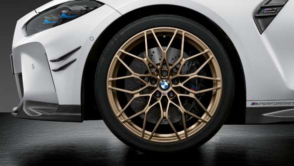 Kalts M Performance disks, Cross-spoke 1000 M stils, Frozen Gold Bronze krāsa, BMW M4 Competition Cabrio ar M xDrive, G83, 2021 BMW M4 Competition Cabrio ar M xDrive, G83, 2021, M Performance kalts disks, Cross-spoke1000 M stils, Frozen Gold Bronze krāsa, tuvplāns