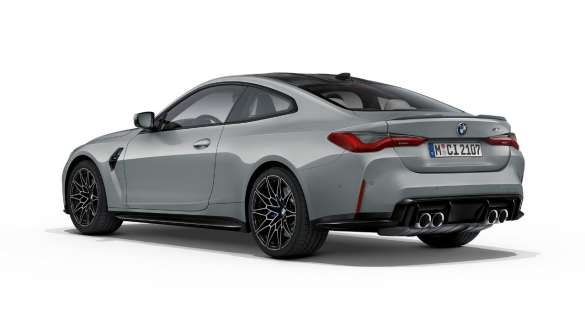 M raksturīgā balstiekārta, BMW M4 Coupé, G82, 2020 BMW M4 Coupé, G82, 2020, M raksturīgā balstiekārta, trīs ceturtdaļu aizmugures skats