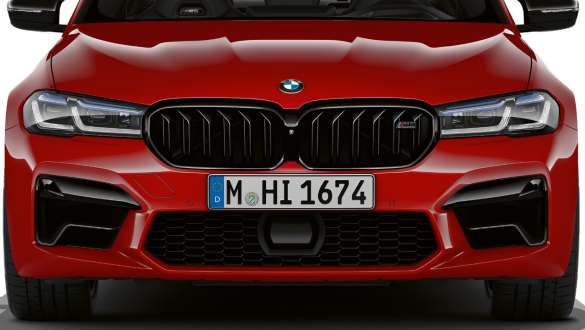M elipsveida režģis mirdzošā Black krāsā, BMW M5 Competition, F90, 2020 M elipsveida režģis mirdzošā Black krāsā, BMW M5 Competition, F90, LCI, atjaunināts, 2020, BMW Individual Imola Red krāsa, priekšpuses skats