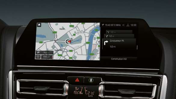 BMW Live kokpits Professional. BMW 8. sērijas Cabrio M automobiļi ar BMW Live kokpitu Professional.