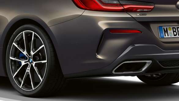 M sporta diferenciālis. BMW M850i xDrive Cabrio ar M sporta diferenciāli.