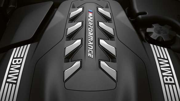 M TwinPower Turbo astoņu cilindru benzīna dzinējs. M TwinPower Turbo astoņcilindru benzīna dzinējs BMW M850i xDrive Cabrio.
