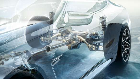 Adaptīvā M balstiekārta. BMW M8 Competition Cabrio ar adaptīvo M balstiekārtu.