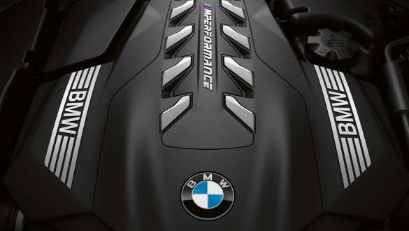 M TwinPower Turbo astoņu cilindru benzīna dzinējs. M TwinPower Turbo astoņcilindru benzīna dzinējs BMW M850i xDrive Coupé.