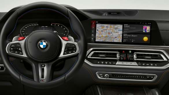 M raksturīgais instrumentu panelis BMW X6 M Competition F96 automobilī M raksturīgais instrumentu panelis, BMW X6 M Competition F96, 2020, SUV, kokpits