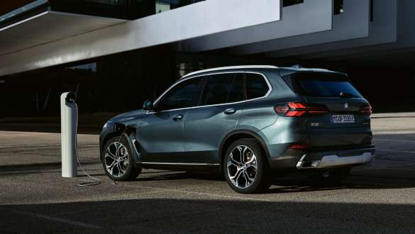 Uzlāde, esot ceļā, BMW X5, G05, LCI, hibrīdauto BMW X5, G05, LCI, uzlāde, esot ceļā, hibrīdauto