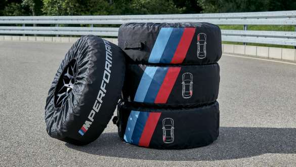 BMW riepu labošanas komplekts Atvērts BMW riepu labošanas komplekts uz BMW riteņa fona