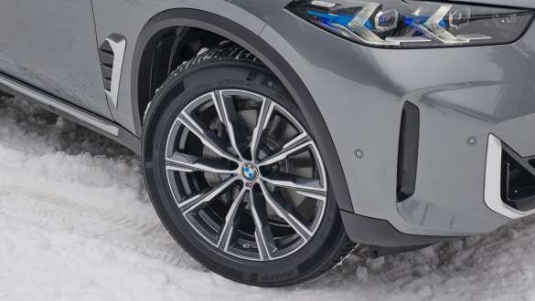 Oriģināls pilns BMW ziemas ritenis, 20 collu M vieglmetāla disks, Double-spoke, 648 M stils Oriģināls pilns BMW ziemas ritenis, 20 collu M vieglmetāla disks, Double-spoke, 648 M stils