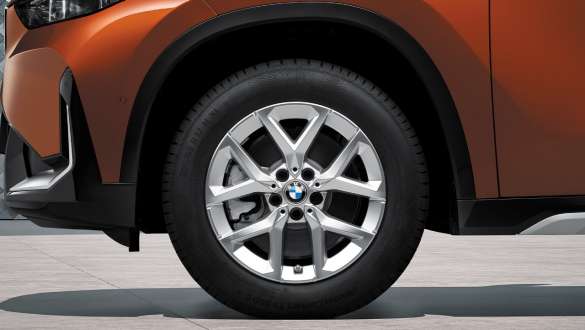 Oriģināls pilns BMW ritenis, 20 collu M Performance kalts disks ar Y-spoke 795 M stilu matētā Jet Black krāsā Oriģināls pilns BMW ritenis, 20 collu M Performance kalts disks ar Y-spoke 795 M stilu matētā Jet Black krāsā