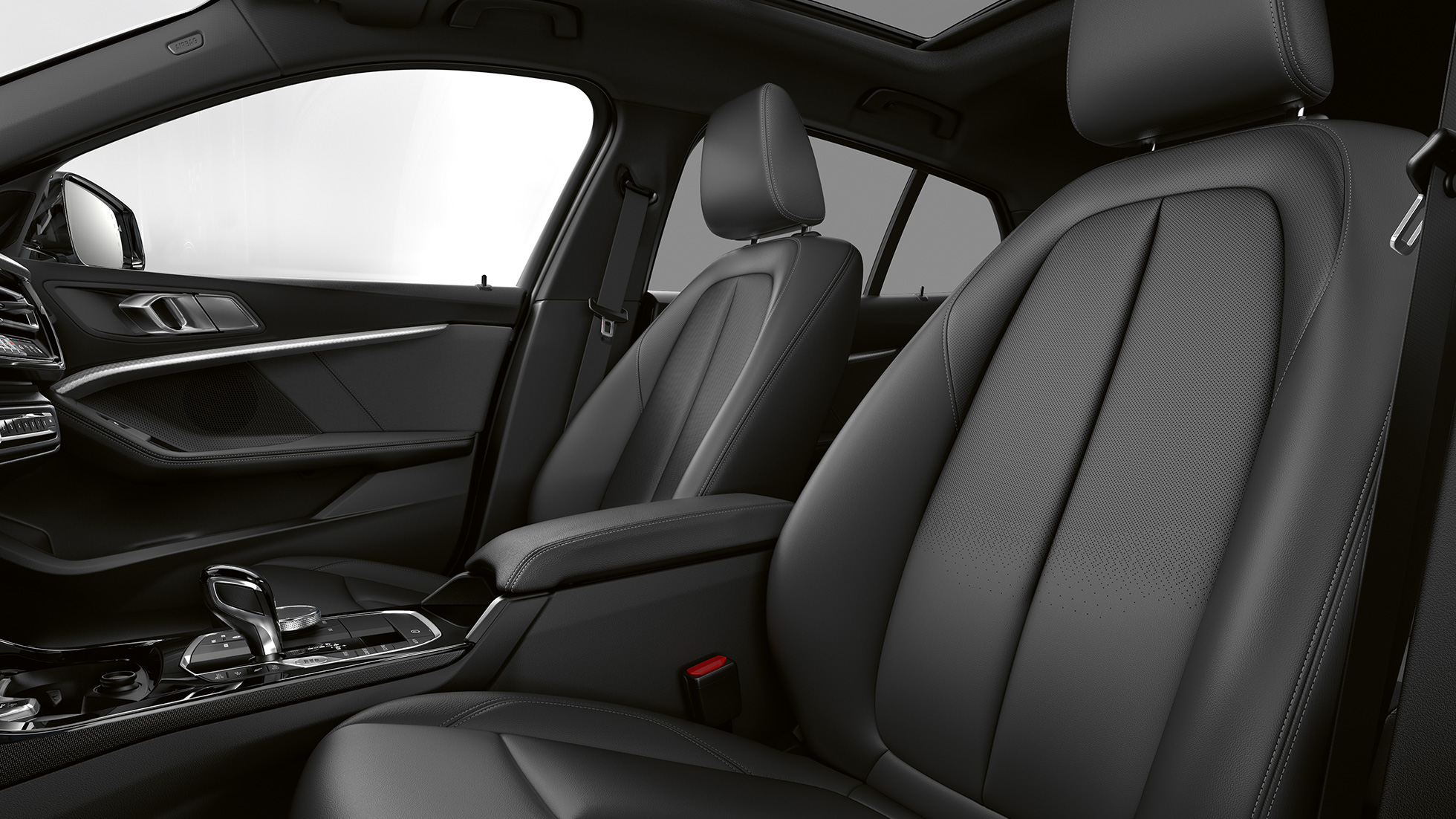 Dakota ādas sēdekļi. BMW 1. sērijas Luxury Line modelis, salons ar Dakota ādas sēdekļiem.