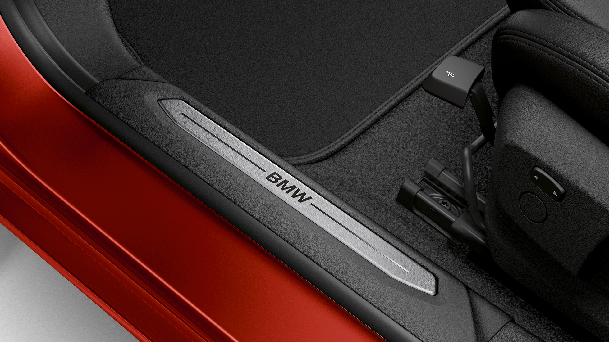Durvju sliekšņu apdare, BMW 2. sērijas Gran Coupé, Sport Line modelis Durvju sliekšņu apdare, BMW 2. sērijas Gran Coupé, Sport Line modelis, Melbourne Red krāsa, F44, salons