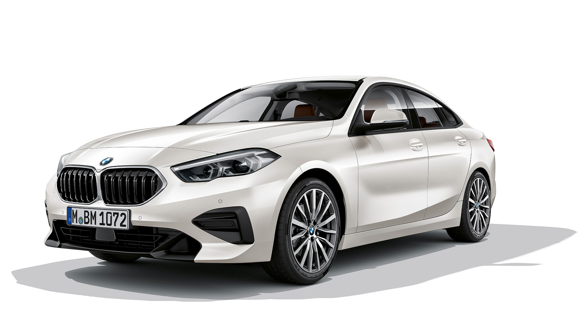 BMW elipsveida režģis, BMW 2. sērijas Gran Coupé, Advantage modelis BMW elipsveida režģis, BMW 2. sērijas Gran Coupé, Advantage modelis, Mineral White krāsa, F44, trīs ceturtdaļu priekšpuses skats