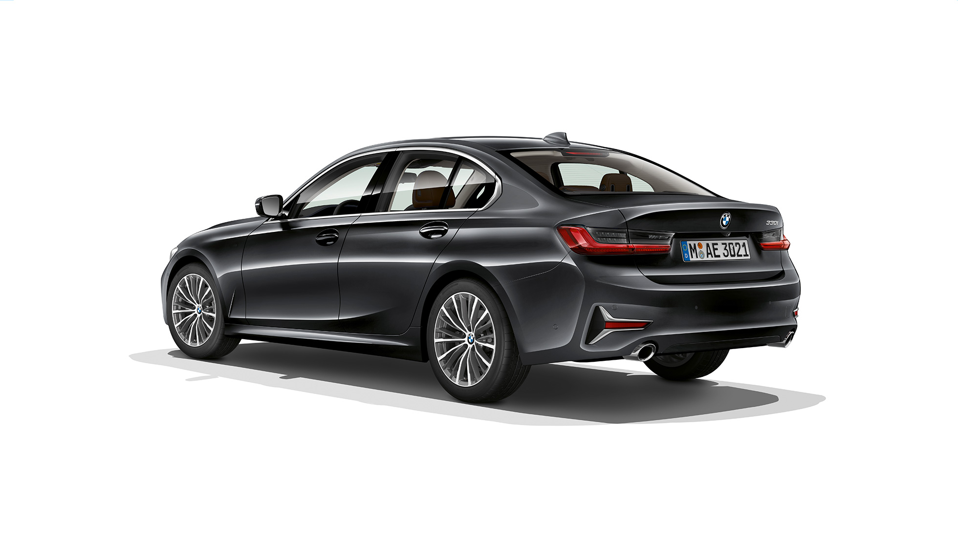 BMW 3. sērijas Sedan, Luxury Line modeļa aizmugure BMW 3. sērijas Sedan ar Luxury Line modeļa iespējām trīs ceturtdaļu aizmugures skats.
