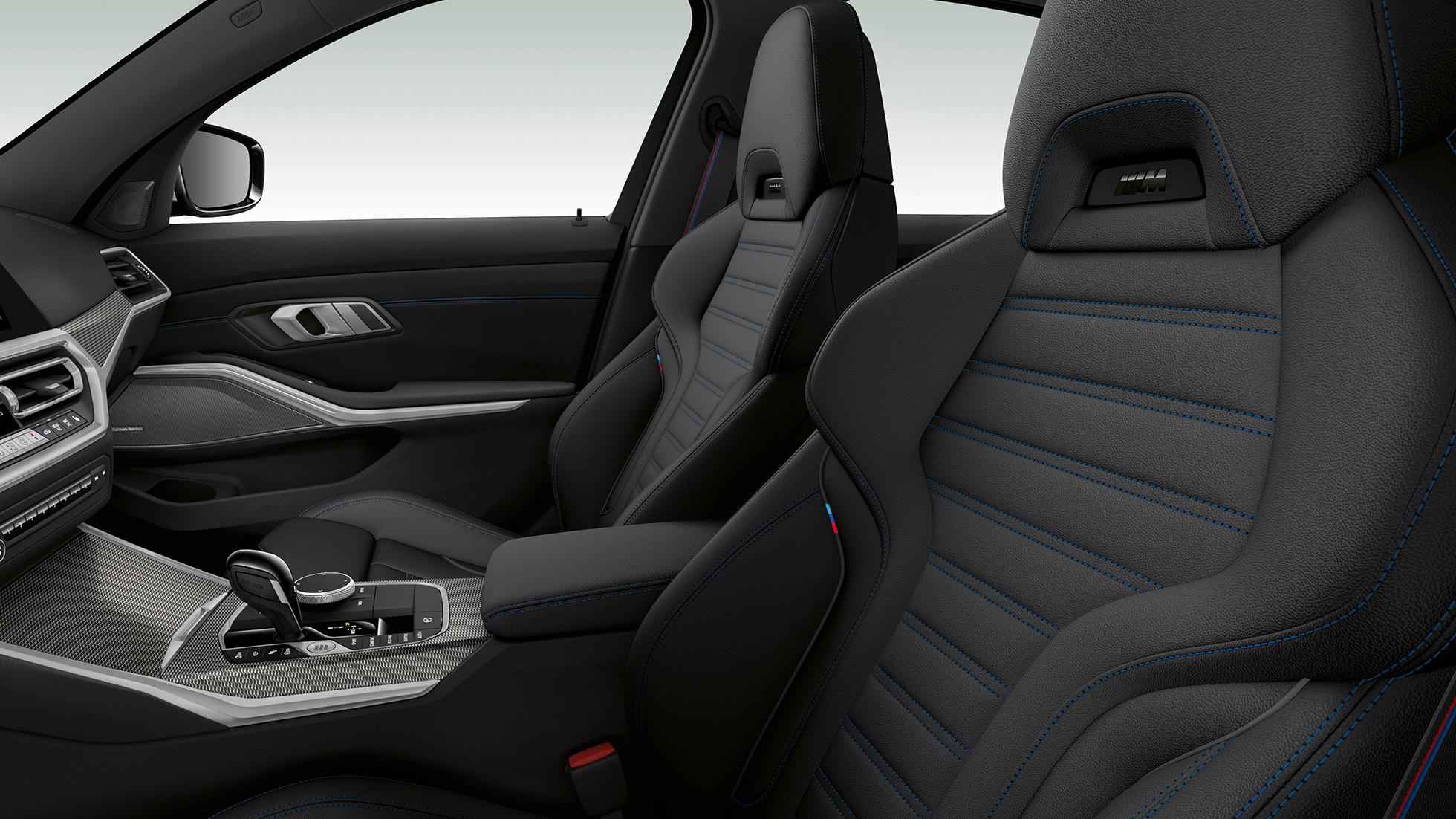 BMW 3. sērijas Sedan, M Sport modeļa priekšējie sēdekļi BMW 3. sērijas Sedan ar M Sport modeļa iespējām priekšējo sēdekļu tuvplāns no sāna.
