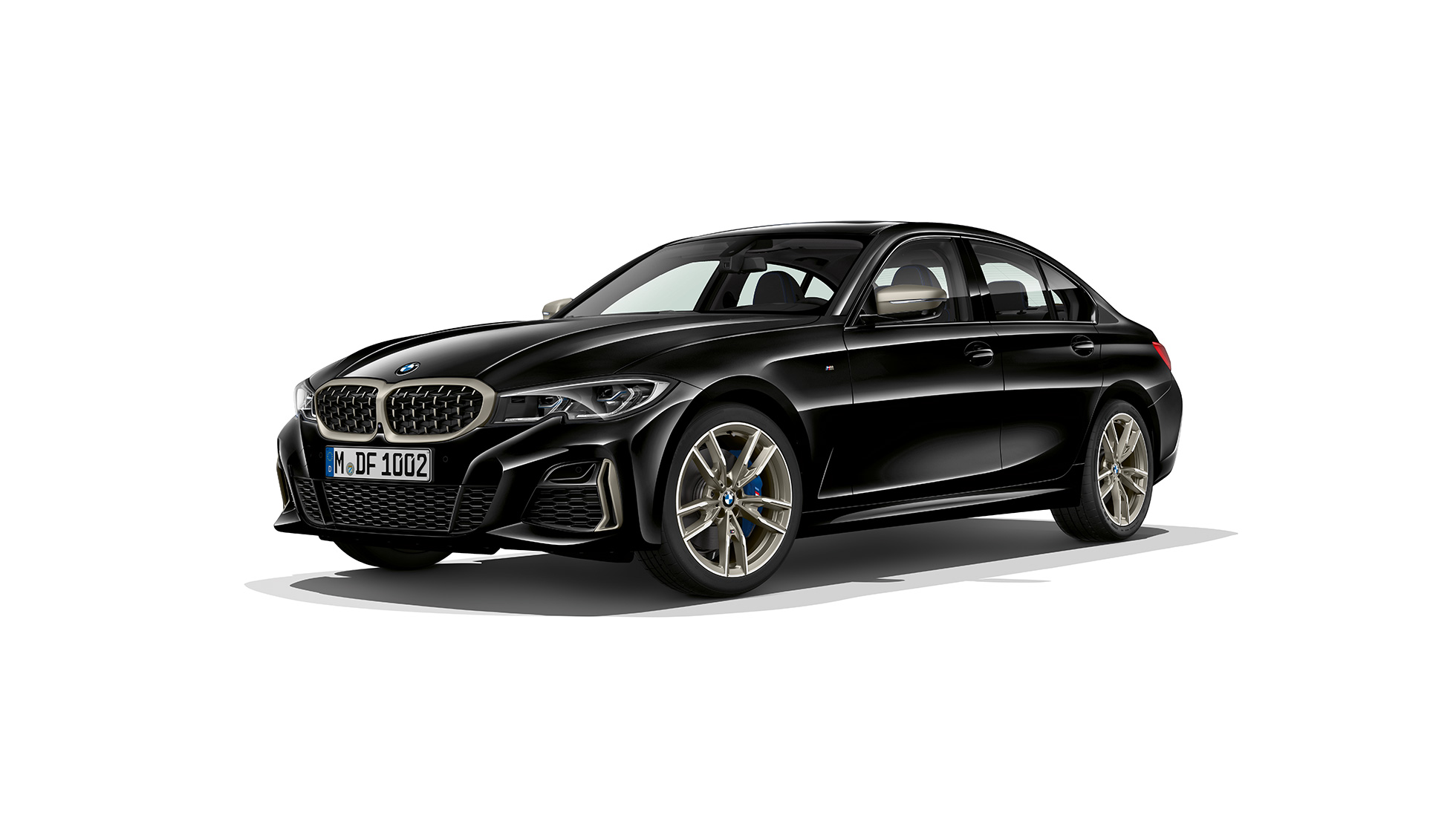 BMW 3. sērijas Sedan , BMW M340i xDrive BMW 3. sērijas Sedan kā M340i xDrive modeļa momentuzņēmums no sāna.