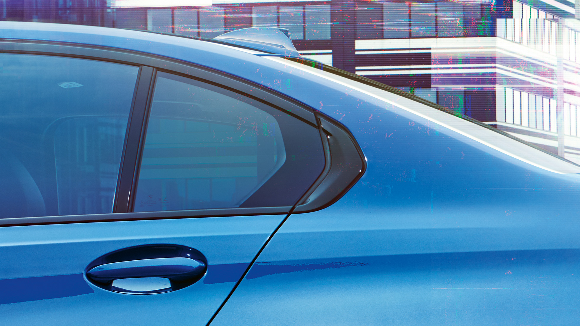 BMW 3. sērijas Sedan, Hofmeistera izliekums Lorem ipsum.