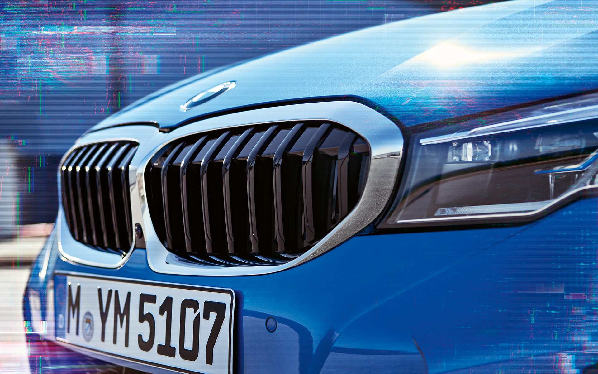 BMW 3. sērijas Sedan (G20), dubultais elipsveida režģis. BMW 3. sērijas Sedan (G20) dubultā elipsveida režģa tuvplāns no sāna.