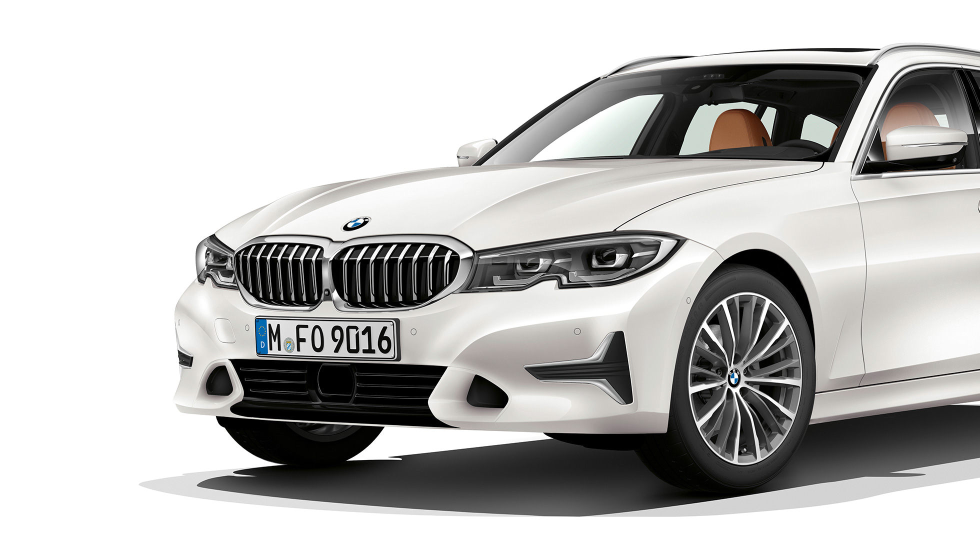 Luxury Line modelis, trīs ceturtdaļu skatā no priekšpuses BMW 3. sērijas Touring, Luxury Line modeļa trīs ceturtdaļu priekšējais skats