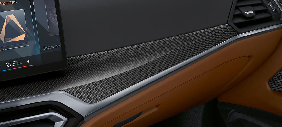 BMW Individual oglekļa šķiedras salona apdares elementi ar akcentējošu apdares elementu Pearl Chrome krāsā, BMW 4. sērijas Cabrio, Individual, G23, 2020, salons BMW Individual oglekļa šķiedras salona apdares elementi ar akcentējošu apdares elementu Pearl Chrome krāsā, BMW 4. sērijas Cabrio, Individual, G23, 2020, salons