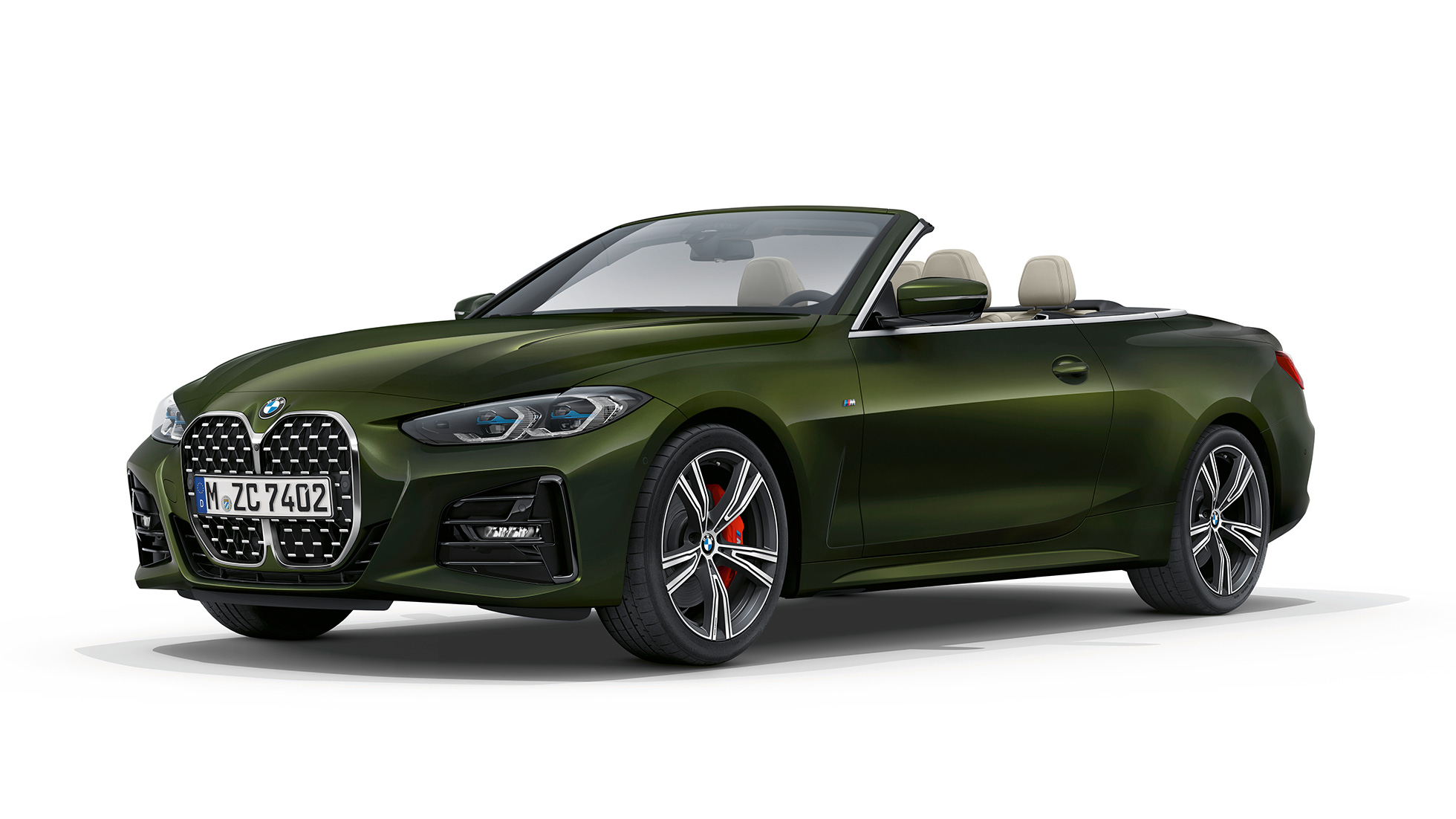 Trīs ceturtdaļu priekšpuses skats, BMW 4. sērijas Cabrio, M Sport modelis, G23, 2020 BMW 4. sērijas Cabrio, G23, 2020, M Sport modelis, metāliska Sanremo Green krāsa, trīs ceturtdaļu priekšpuses skats