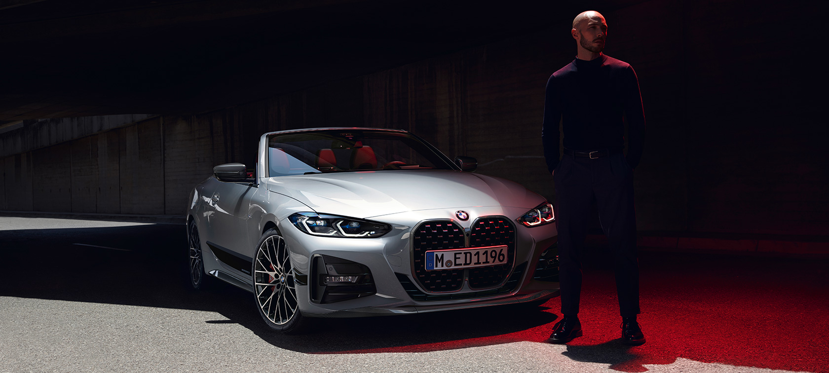 Trīs ceturtdaļu aizmugures skats BMW aizmugurējo velosipēdu turētāju Pro 2.0, BMW 4. sērijas Cabrio, G23, 2020 BMW 4. sērijas Cabrio, G23, metāliska Sanremo Green krāsa, 2020, trīs ceturtdaļu aizmugures ar BMW aizmugurējo velosipēdu turētāju Pro 2.0