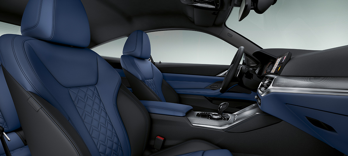 Merino ādas apdare, Fjord Blue/Black krāsa, BMW 4. sērijas Coupé, Individual, 2020, G22, salons BMW Individual paplašināta Merino ādas apdare, Fjord Blue/Black krāsa, BMW 4. sērijas Coupé, Individual, G22, 2020, salons