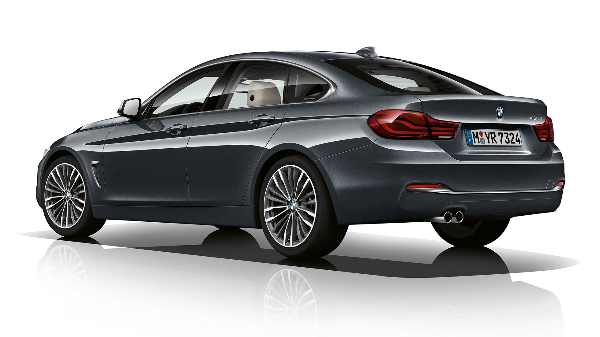 BMW 4. sērijas Gran Coupé, Luxury Line modeļa trīs ceturtdaļu aizmugures skats BMW 4. sērijas Gran Coupé, Luxury Line modeļa trīs ceturtdaļu aizmugures skats