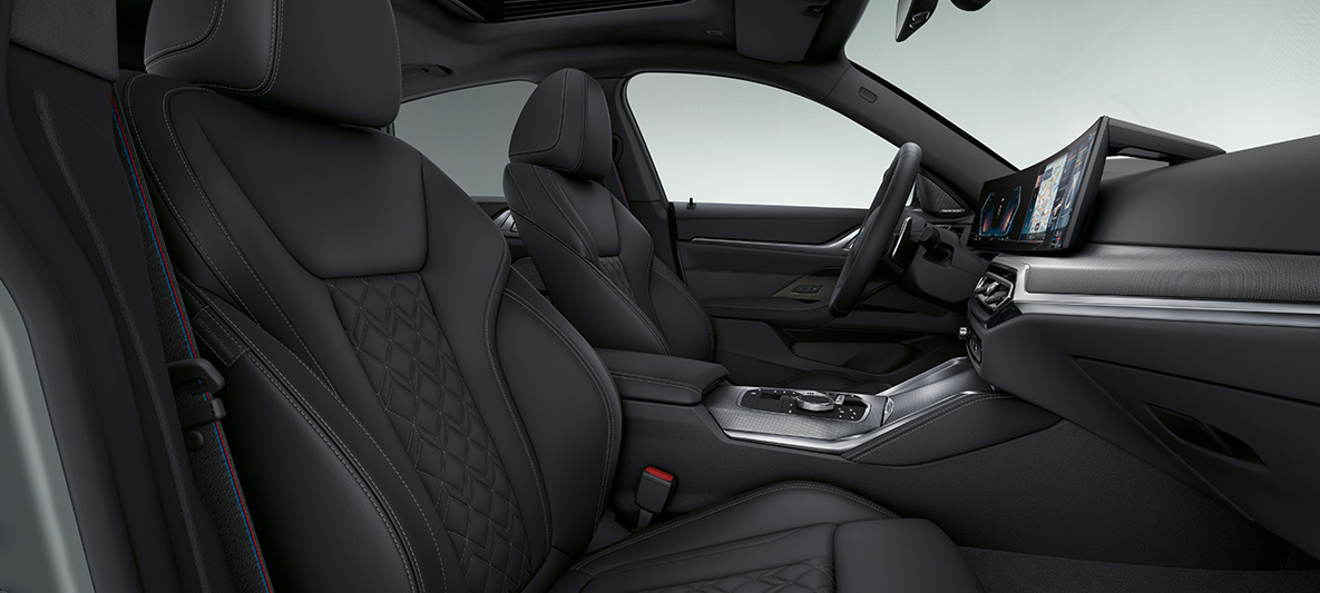 Merino ādas apdare, Black krāsa, BMW 4. sērijas Gran Coupé, G26, 2021, salons BMW Individual paplašināta Merino ādas apdare, Black krāsa, BMW 4. sērijas Gran Coupé, G26, 2021, salons