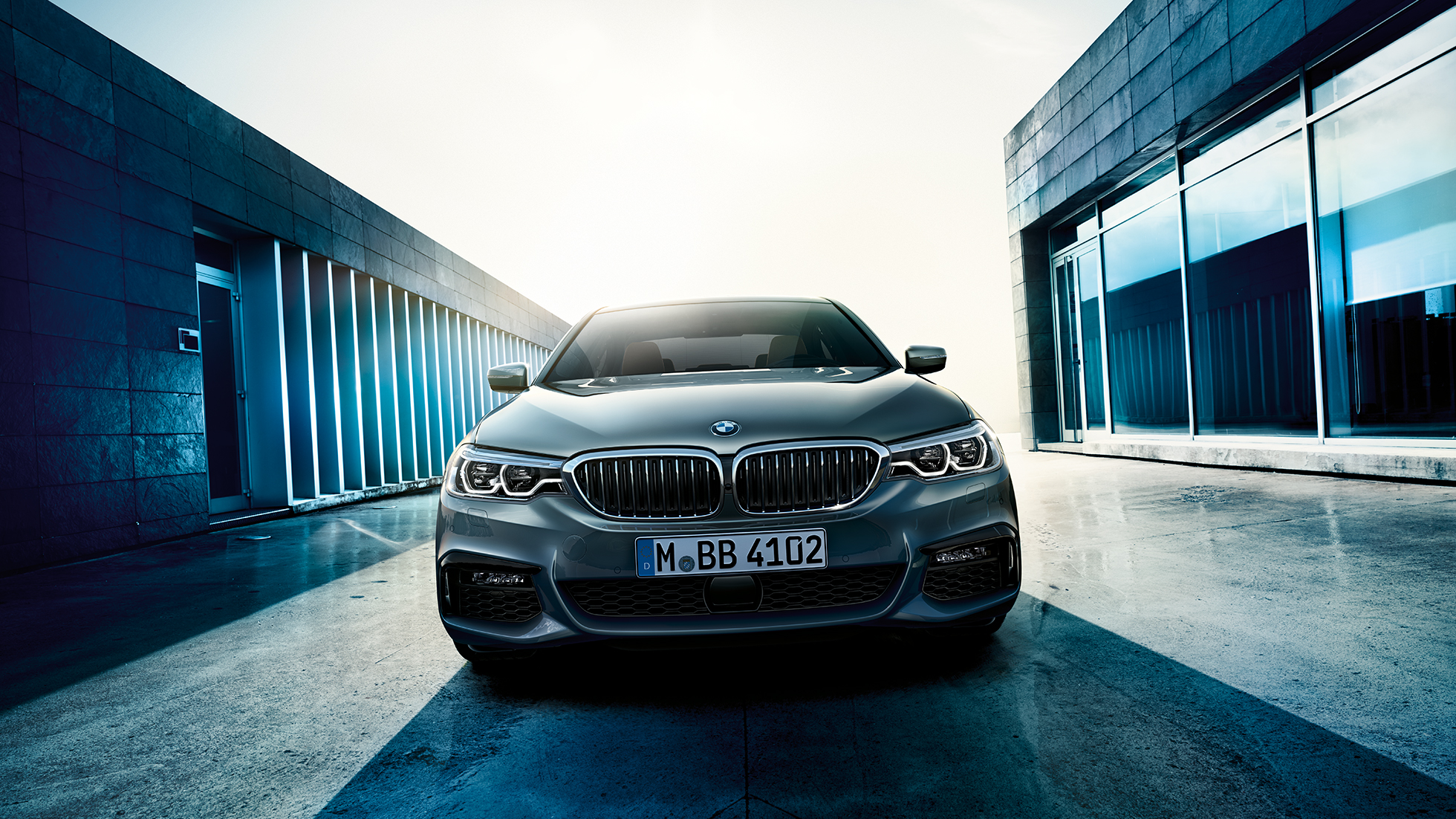 Virsbūve, BMW 5. sērijas Sedan Virsbūve, BMW 5. sērijas Sedan pamatinformācija, 540i Sedan G30, metāliska Bluestone krāsa, priekšpuses skats