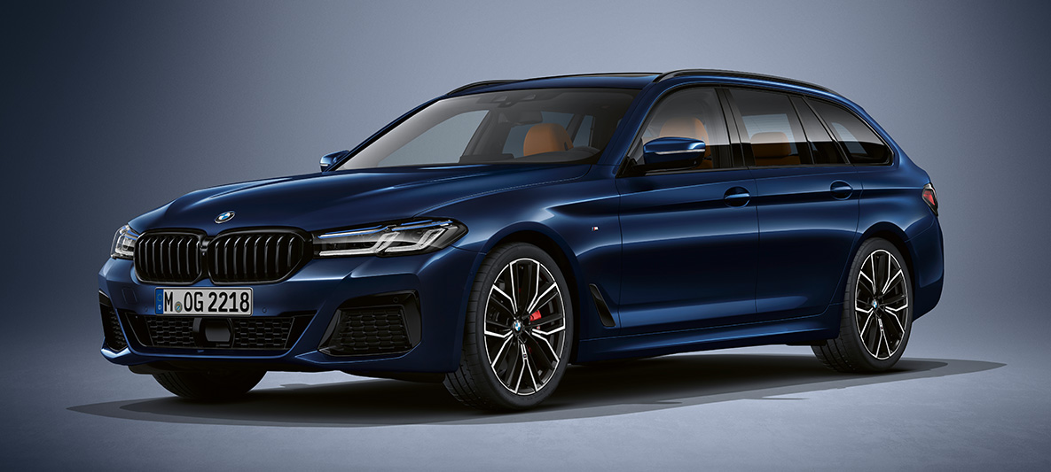 Individual krāsa, BMW 5. sērijas Touring G31 BMW 5. sērijas Touring Individual G31, atjaunināts, 2020, trīs ceturtdaļu priekšpuses skats, stāvošs automobilis