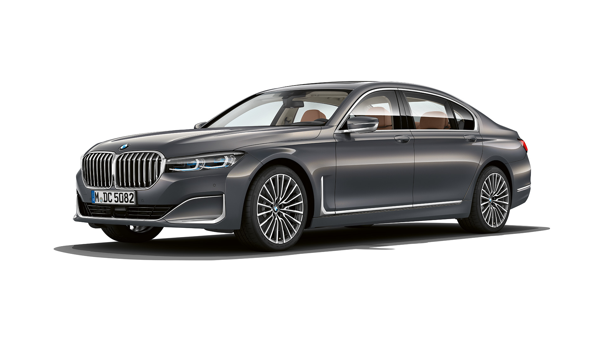 BMW 7. sērijas Sedan ar Pure Excellence dizaina virsbūvI trīs ceturtdaļu skatā no priekšpuses Pelēks BMW 7. sērijas Sedan ar Pure Excellence dizaina virsbūvI trīs ceturtdaļu skatā no priekšpuses