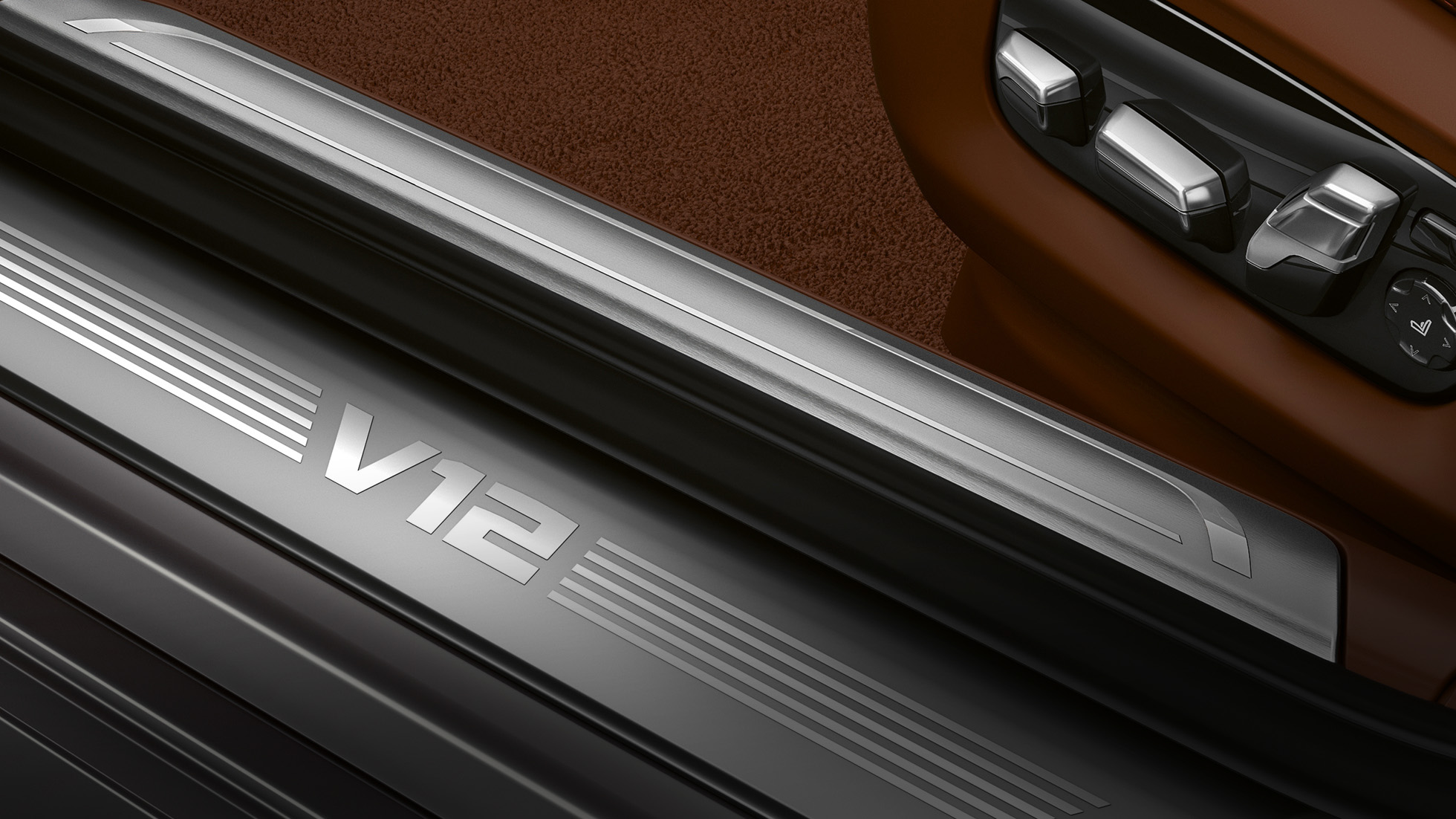 BMW V12 dzinējs BMW M760Li xDrive: V12 dzinēja tuvplāns