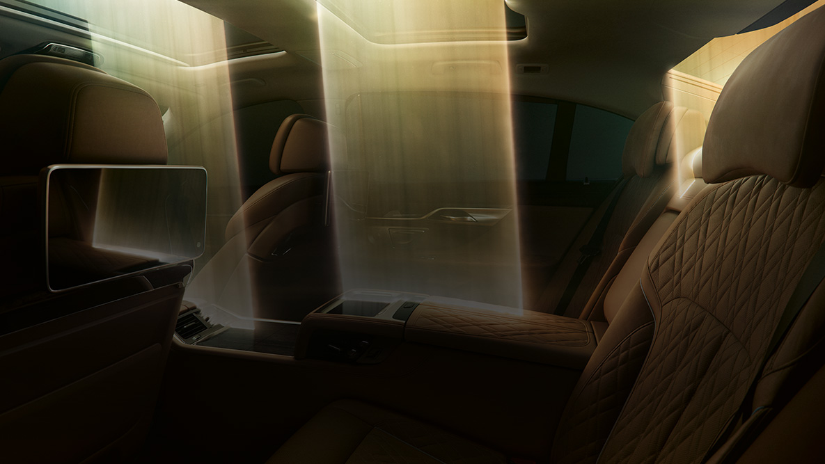 BMW 7. sērijas Sedan, G11, G12, 2019, salons BMW 7. sērijas Sedan G11, G12, 2019, Bernina Grey Amber Effect krāsā, salons, gaisma plūst caur panorāmas stikla jumtu