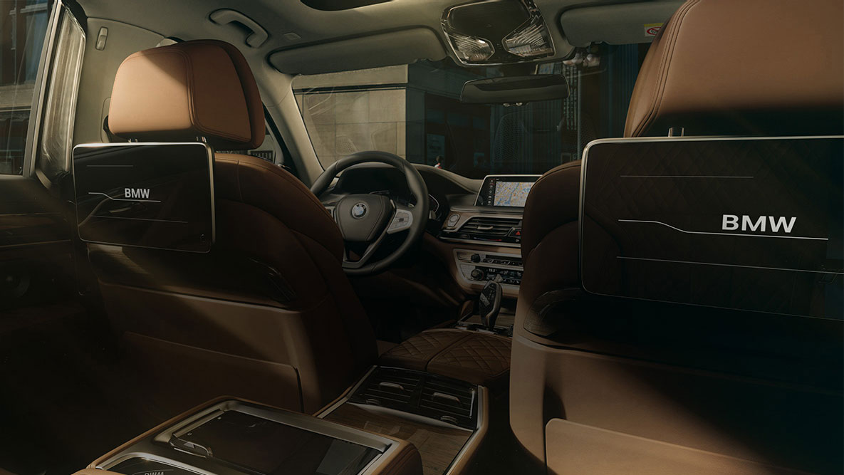 BMW 7. sērijas Sedan, G11, G12, 2019, aizmugurē sēdošo izklaide BMW 7. sērijas Sedan G11, G12, 2019, aizmugurē sēdošo izklaide ar HD skārienekrāniem